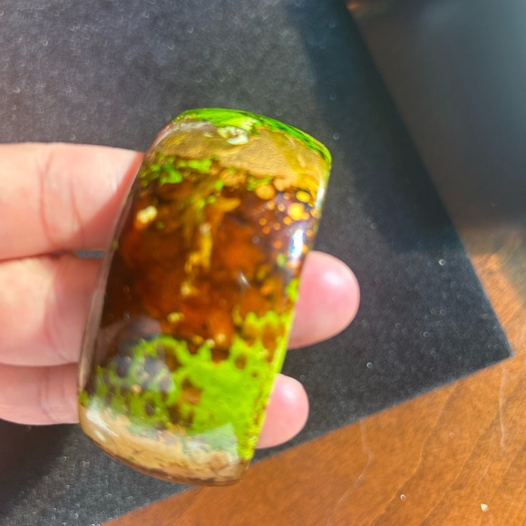 Green Bangle Statement Bracelet - Picture 2 of 10